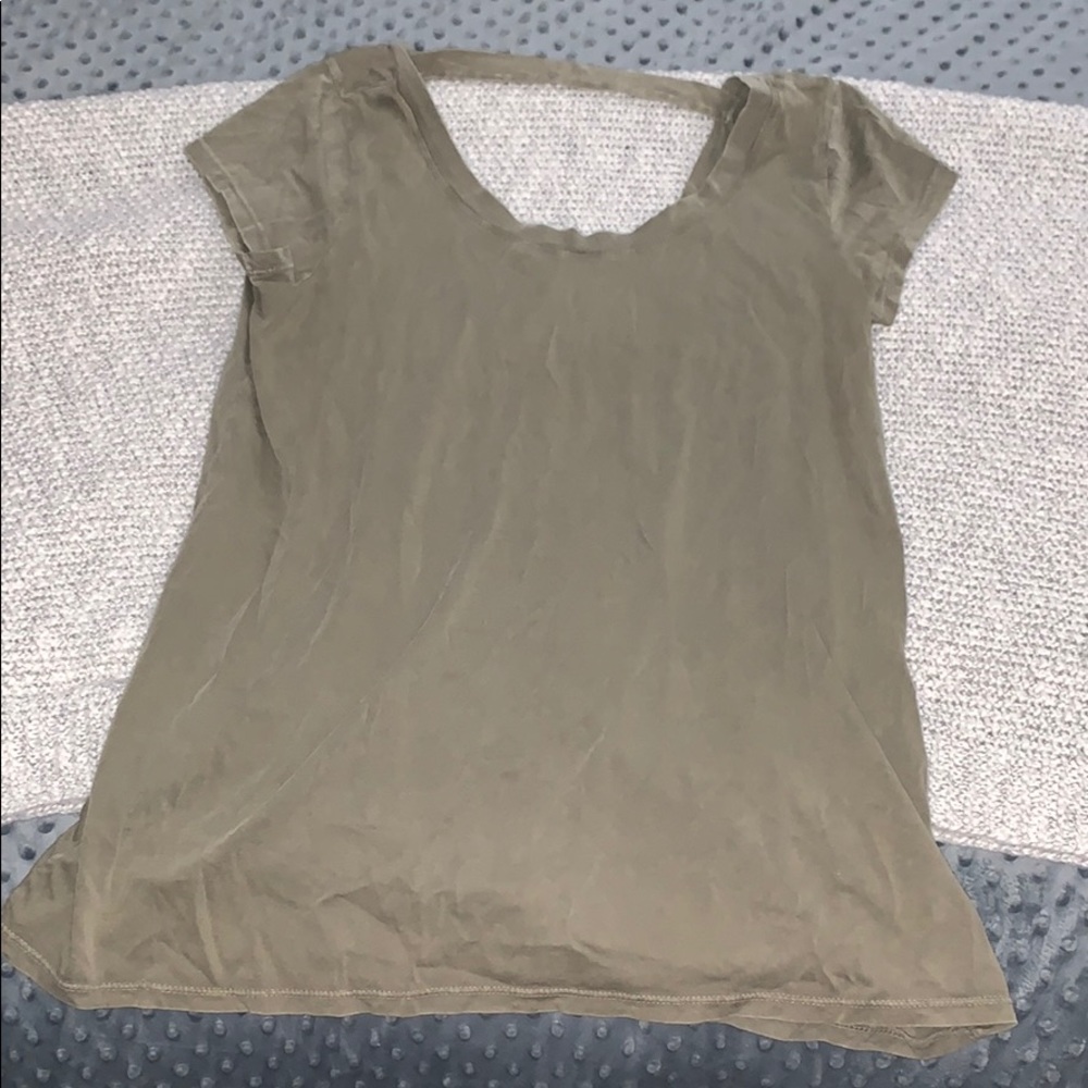 Cable & Gauge Olive Short Sleeve Top 💚